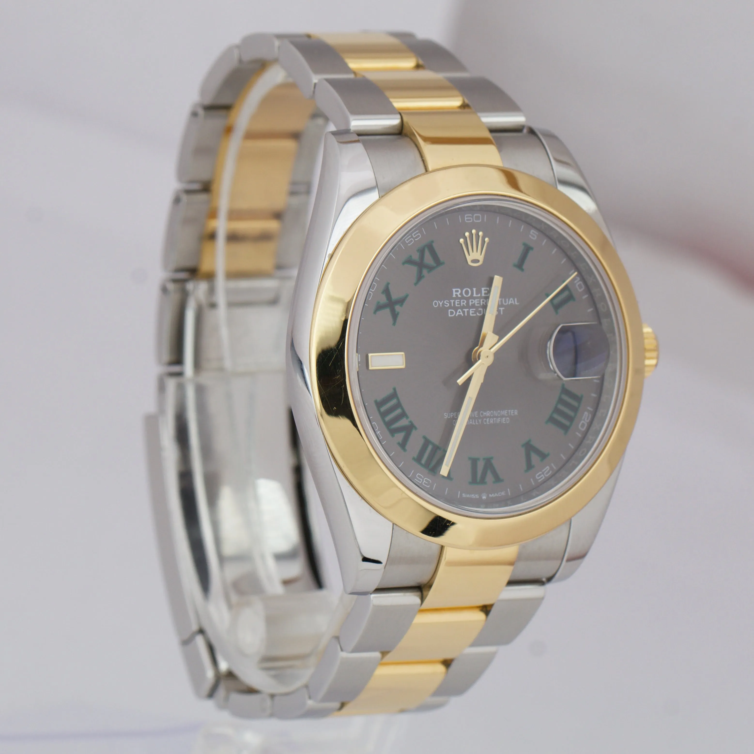 2020 Rolex DateJust 41 126303 Wimbledon Smooth 18K Yellow Gold Two-Tone Watch