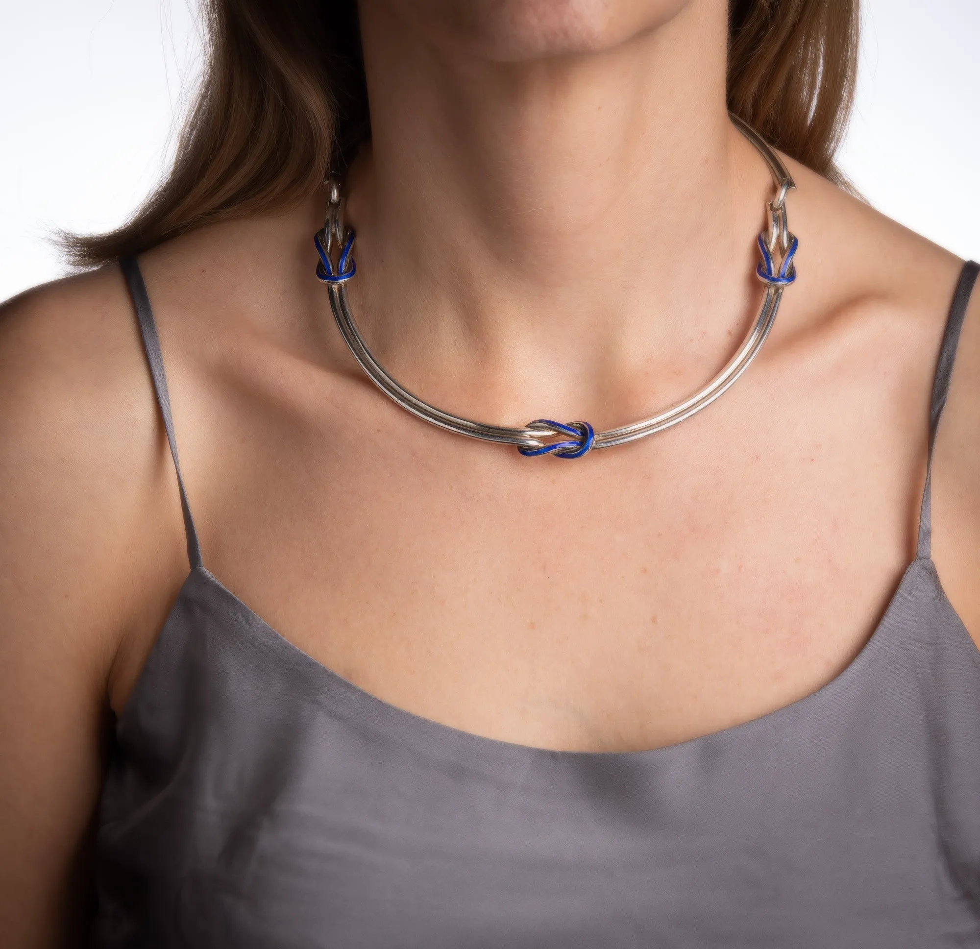 60s Vintage Gucci Hercules Knot Necklace Silver Blue Enamel Collar 18"