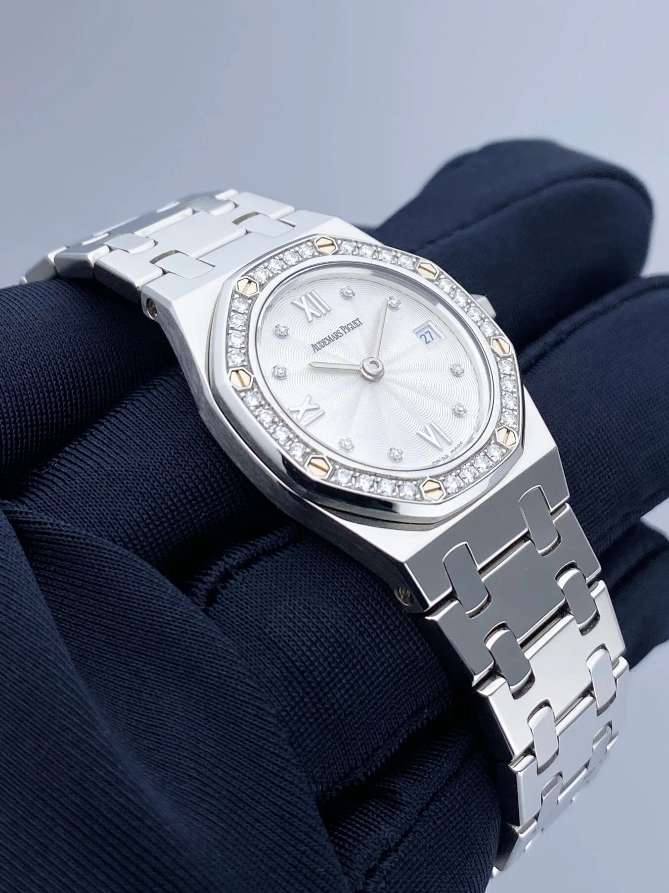 Audemars Piguet Royal Oak 67372ST White Dial Ladies Watch