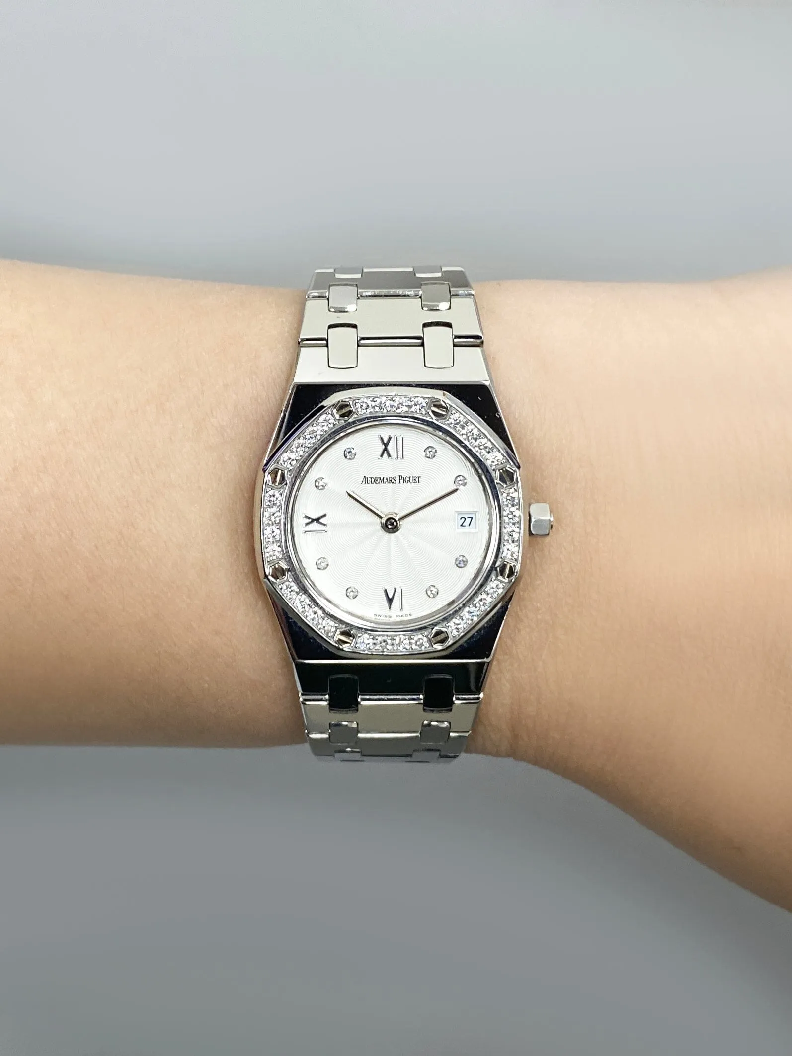 Audemars Piguet Royal Oak 67372ST White Dial Ladies Watch