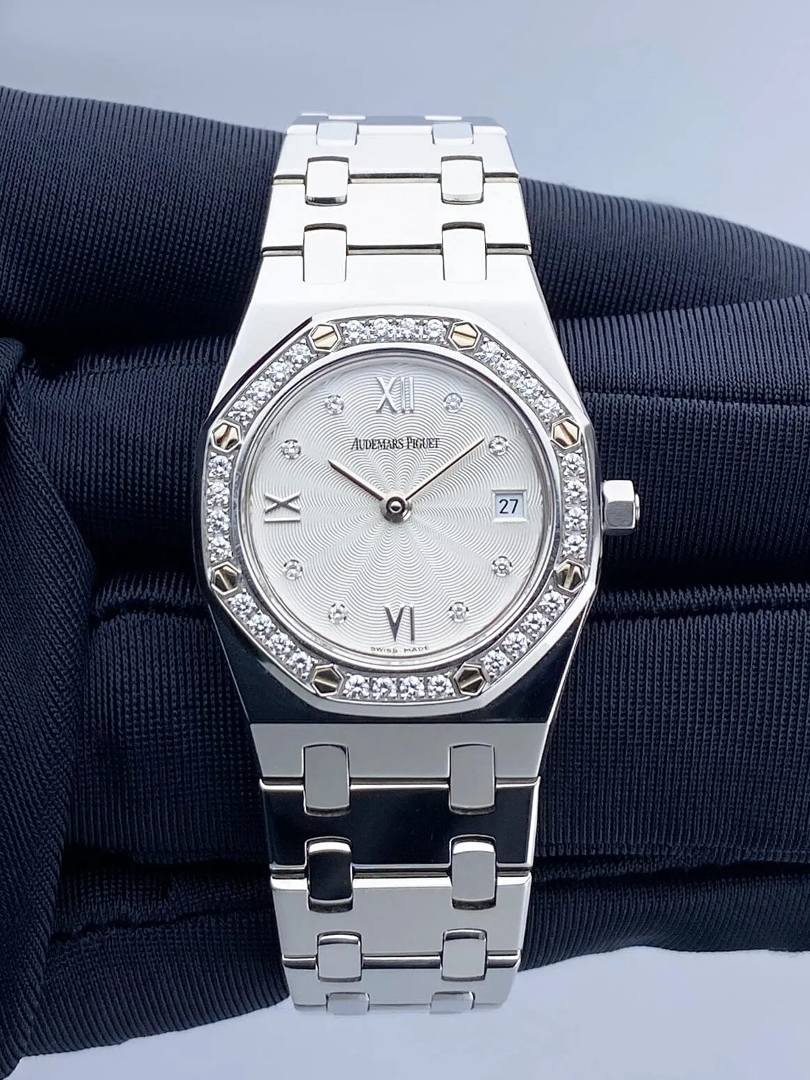 Audemars Piguet Royal Oak 67372ST White Dial Ladies Watch