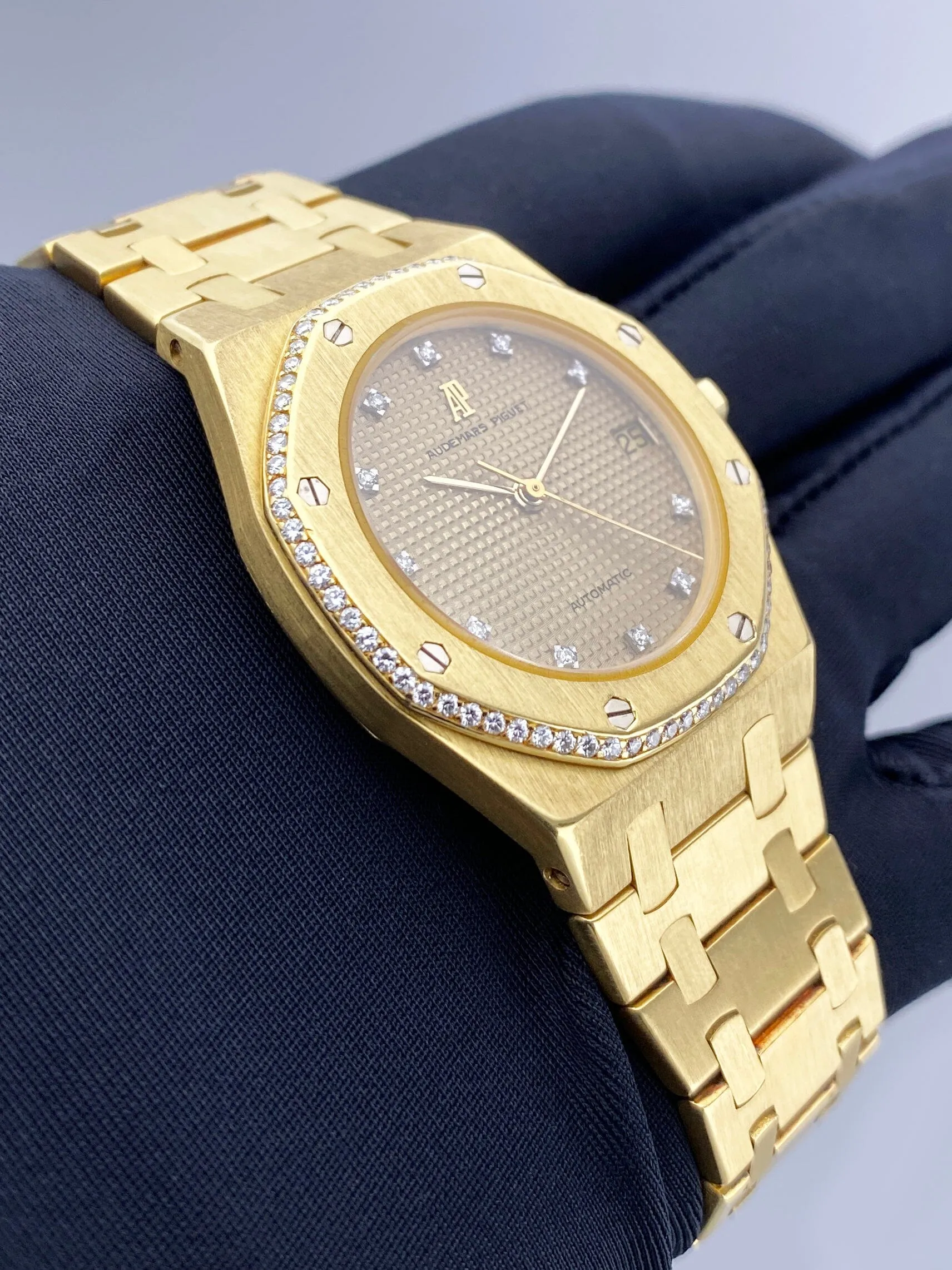 Audemars Piguet Royal Oak Diamond Champagne Dial 18K Yellow Gold Mens Watch