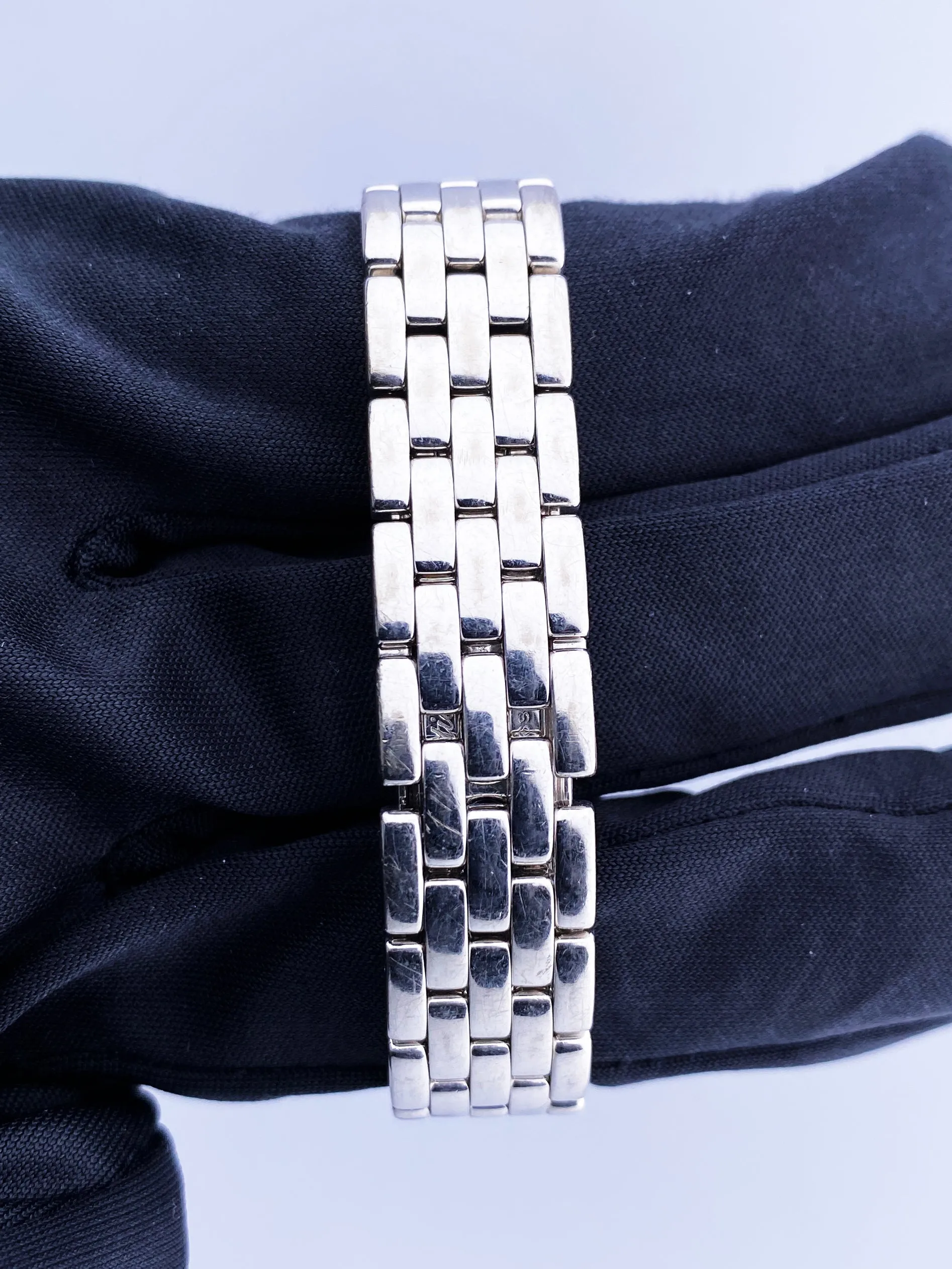 Cartier Panthere W25016F3/1660 18K White Gold & Diamond Ladies Watch