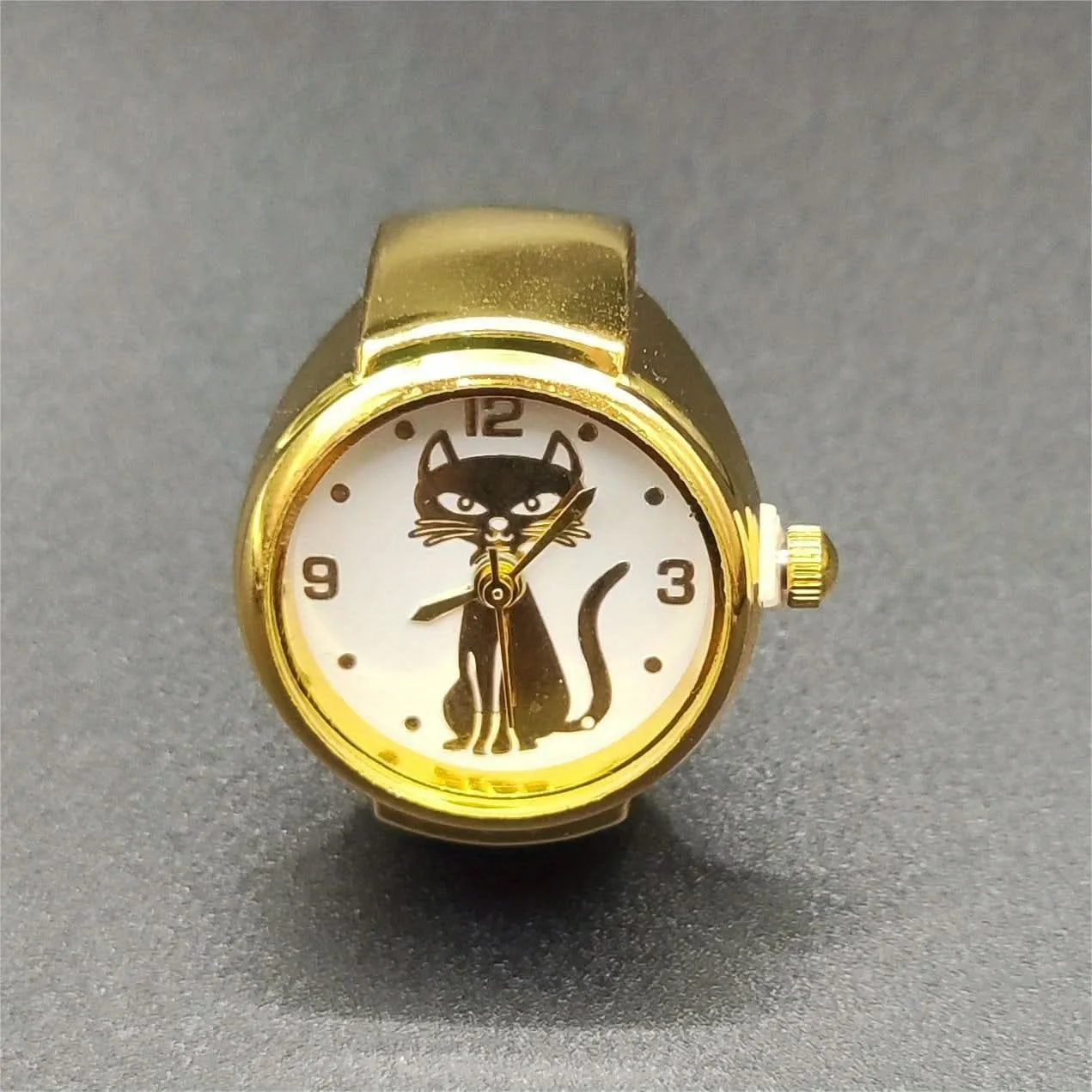 Cute Cartoon Cat Quartz Ring Watch – Unisex, Elastic, Gift Idea