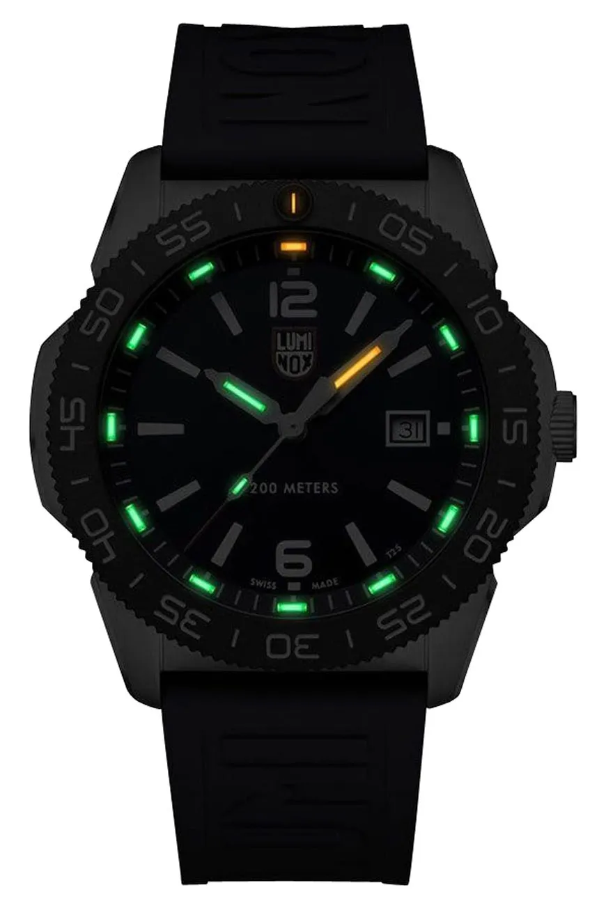 Luminox Pacific Diver Stainless Steel Blue Dial Blue Rubber Strap Date Divers Quartz Mens Watch XS.3123.DF