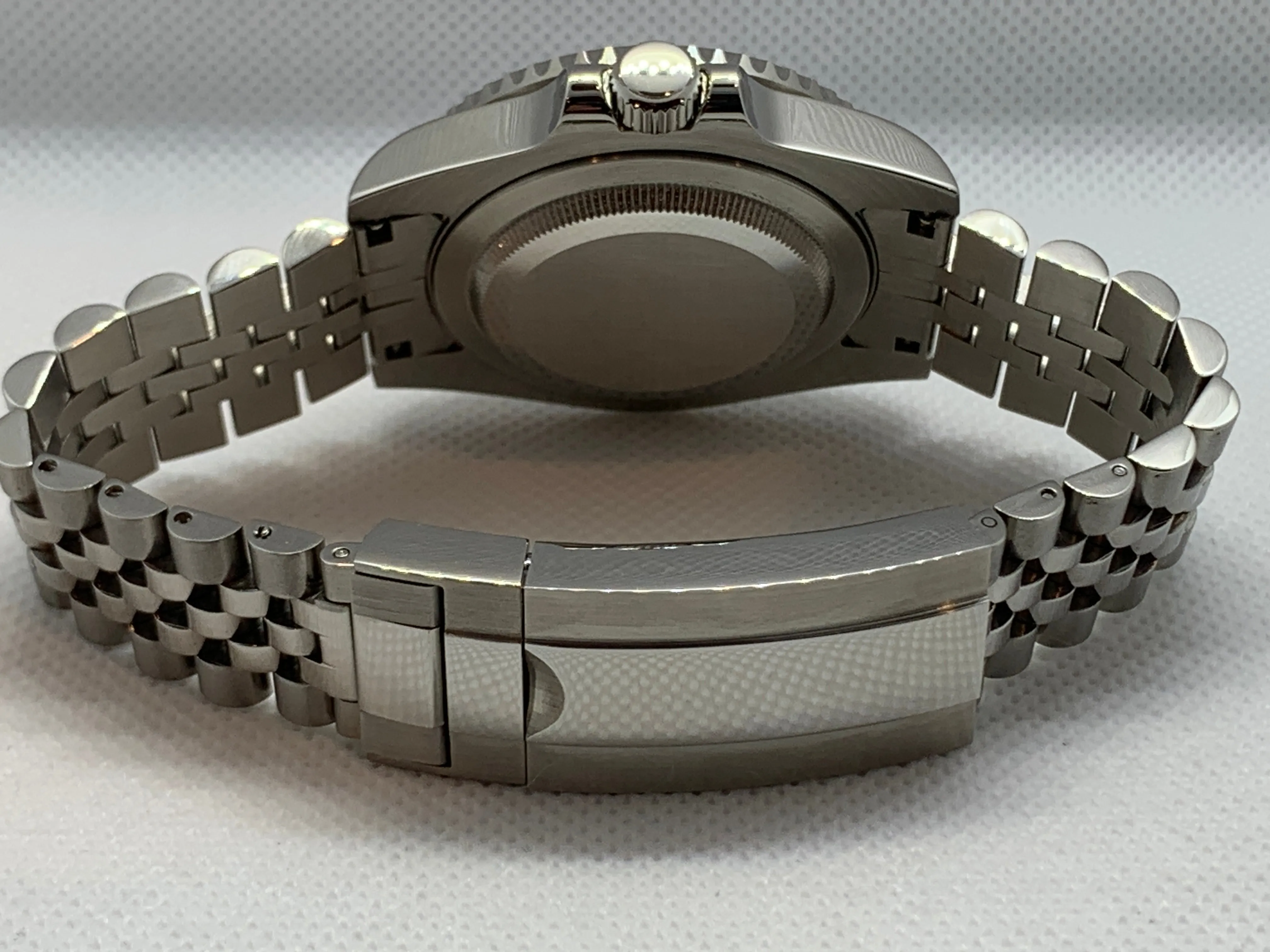 Men's 40MM Watch, Submariner style, Blue Sunburst Dial and Blue Ceramic Bezel, Sapphire Crystal, Jubilee Bracelet