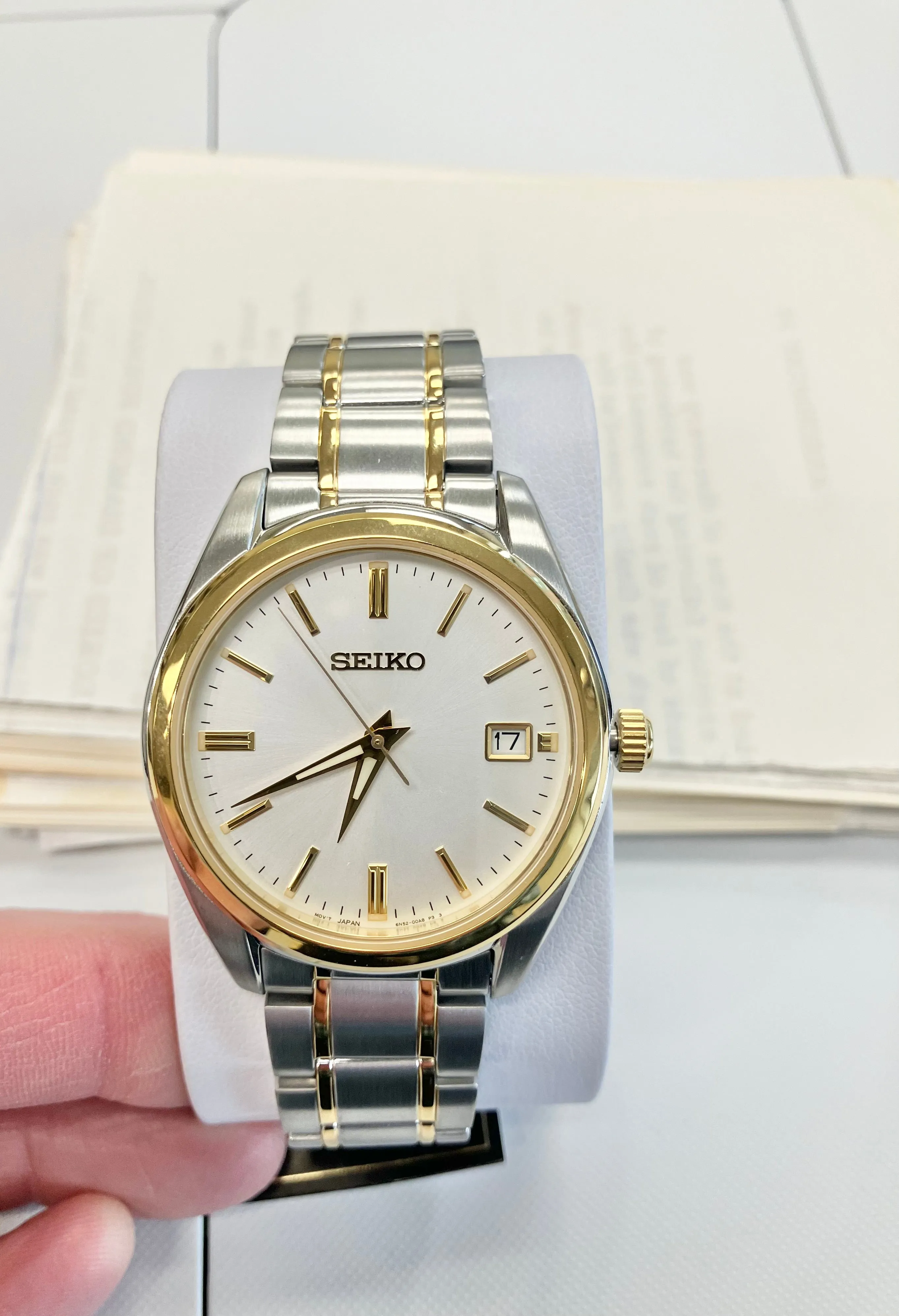 Men's Seiko Gold And Silver Stainless Steel Watch