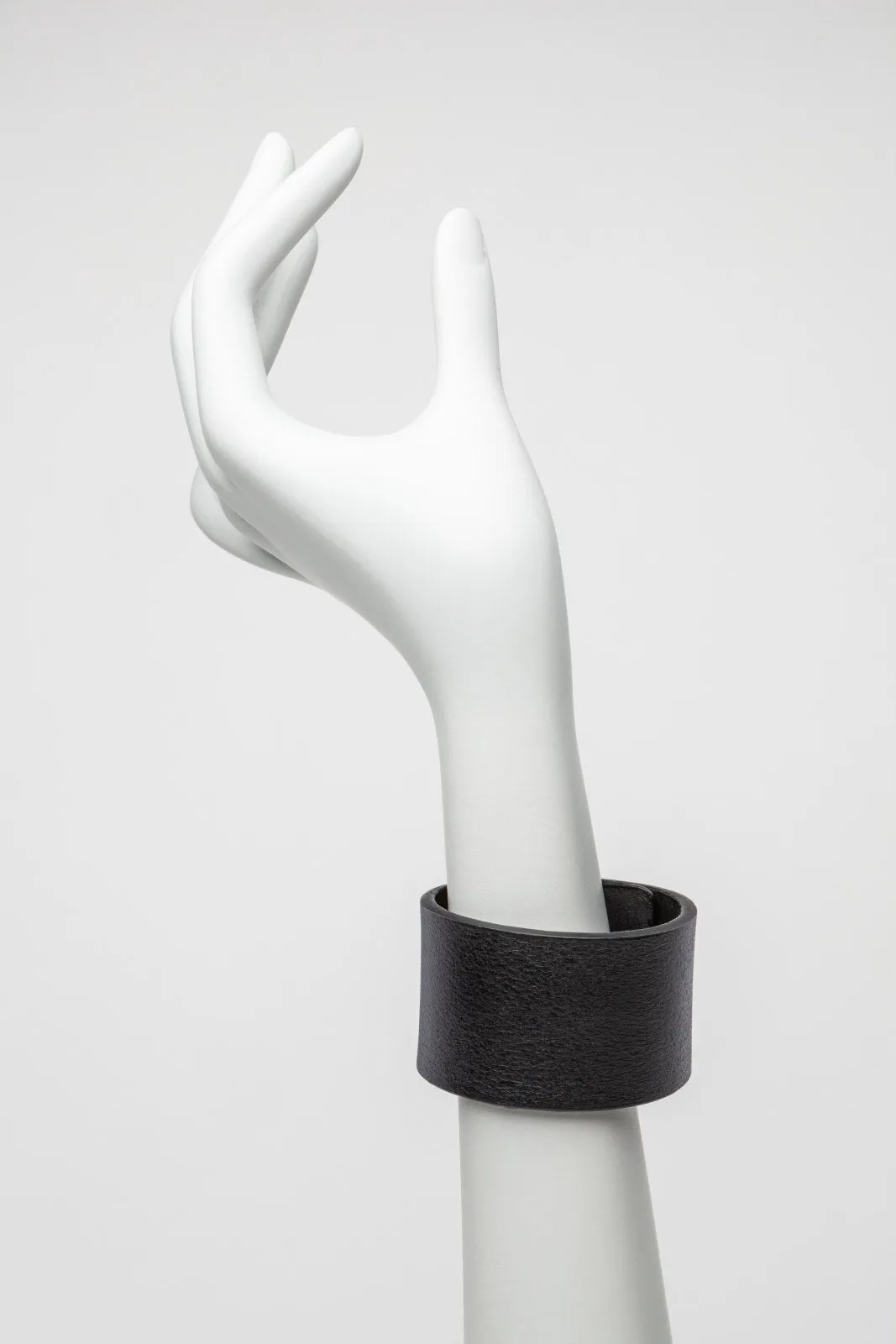 Midtown Leather Cuff