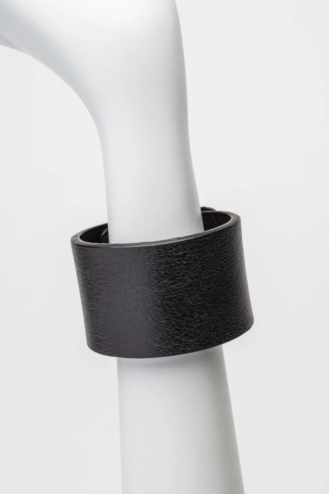 Midtown Leather Cuff