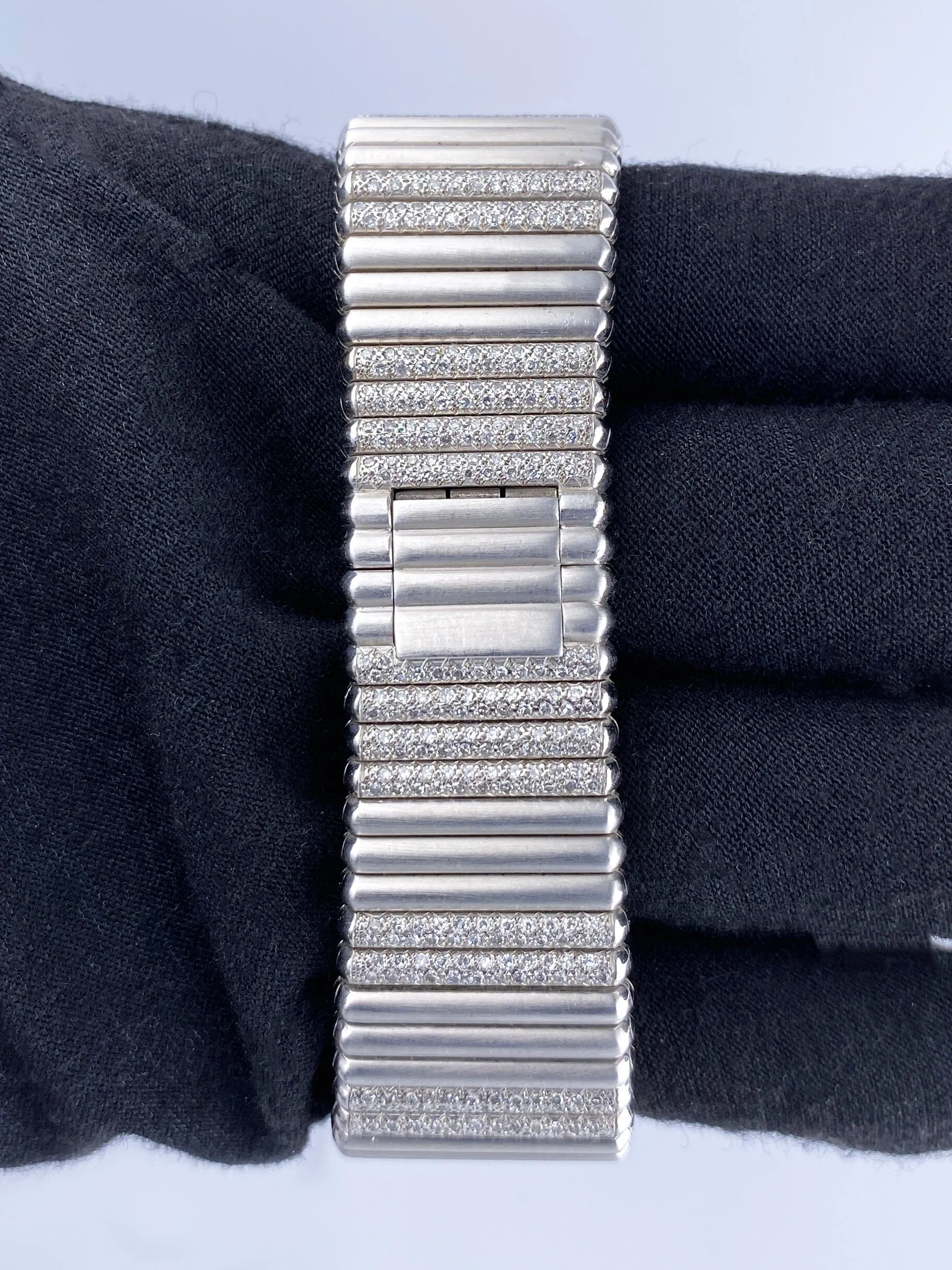 Piaget Polo Square 7131 C151 Diamond 18K White Gold Watch