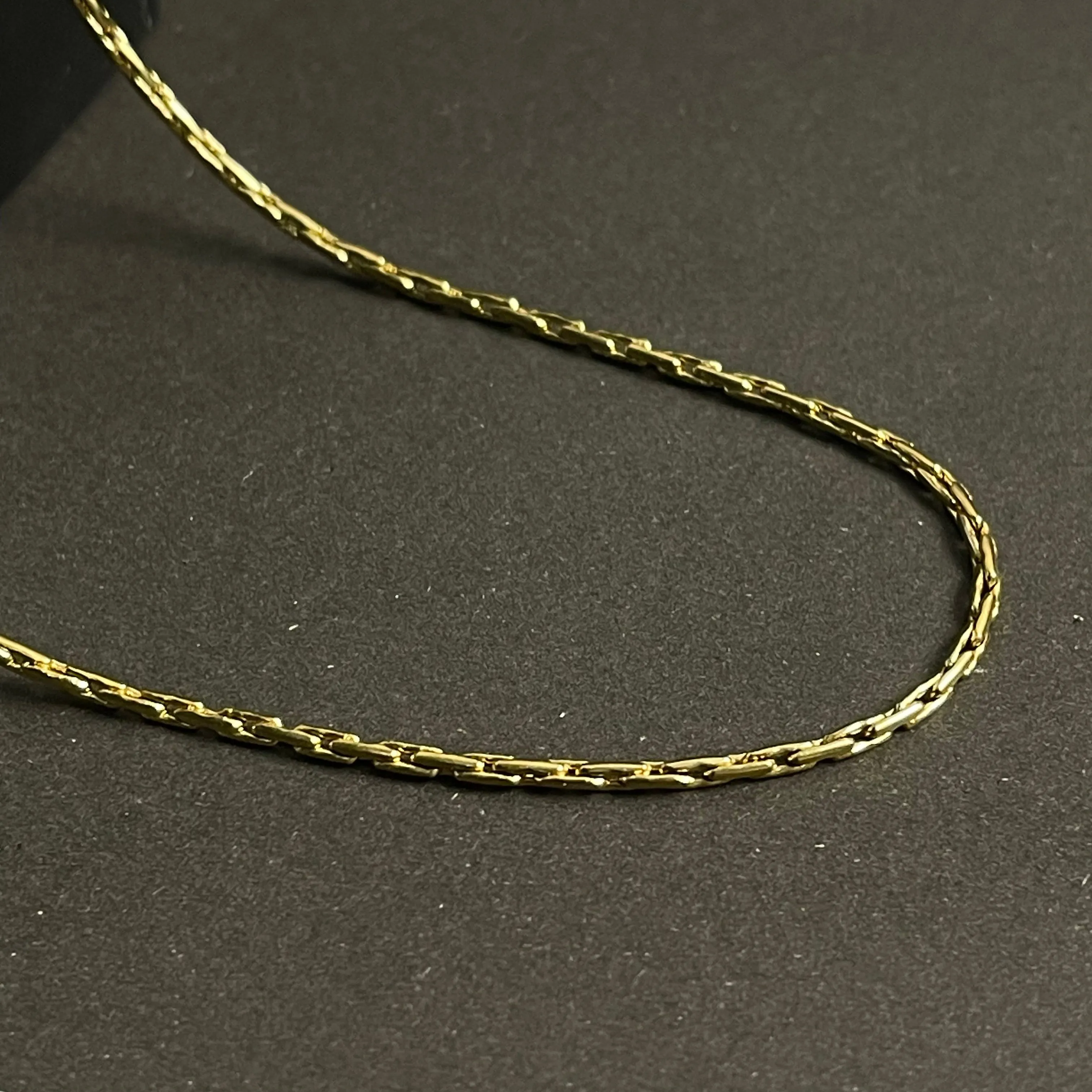 (Premium) 1mm Thin & Short Golden Rice Link Neck Chain For Men