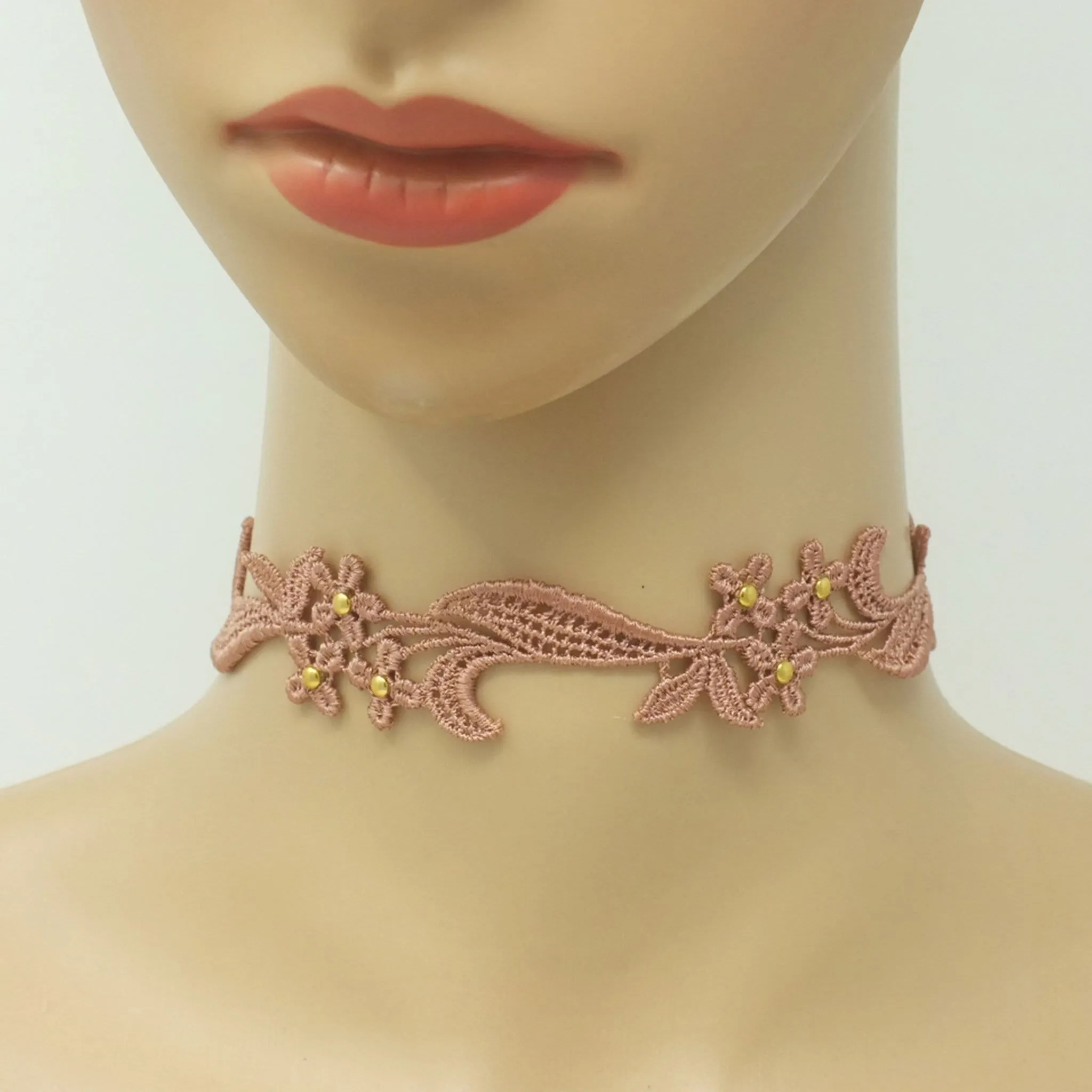 Sophia Beige & Gold Floral Choker Necklace