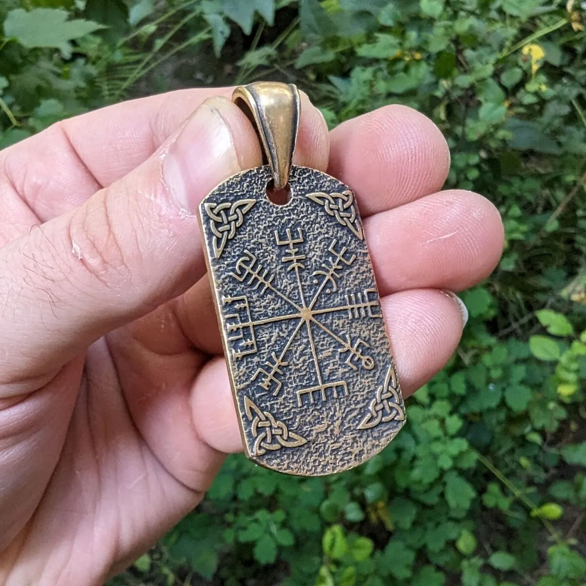 Vegvisir dara knot bronze pendant